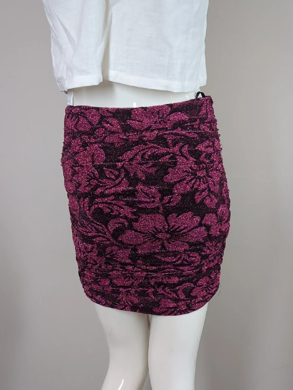 For Love & Lemons Shailee Metallic Mini Skirt in a magenta and black floral Xs - Picture 6 of 7